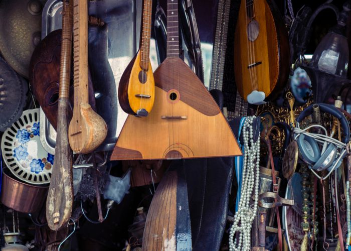 Athens flea market FTiare shutterstock