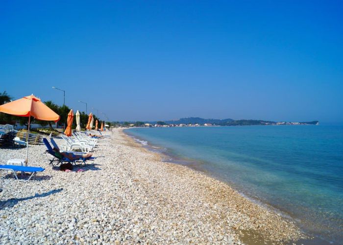 acharavi beach corfu whichgreekisland.co.uk