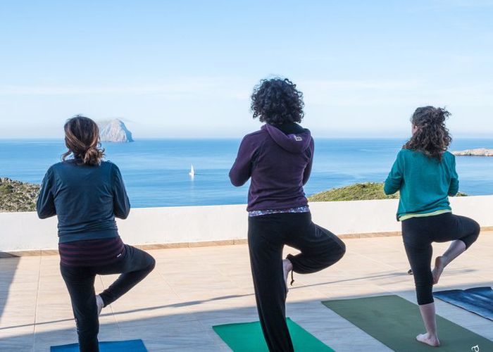 kythira yoga bookyogaretreats