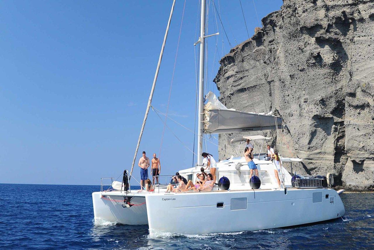 images/all/santorinisailing_activity.jpg