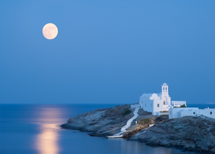 sifnos Konstantinos Gerakis shutterstock
