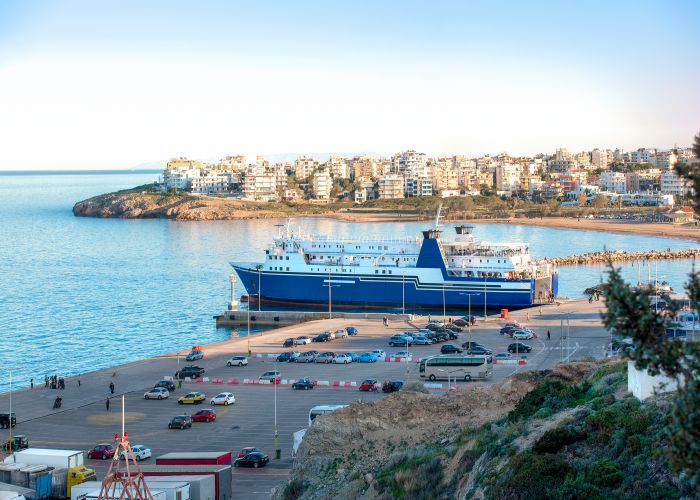rafina port 2 Stratos Giannikos shutterstock