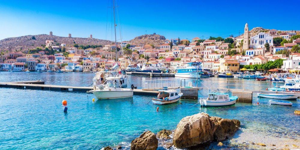 images/blog/images/Greece-travel-tips/Greece-weather-in-October/weather-in-greece-in-october-intro.jpg