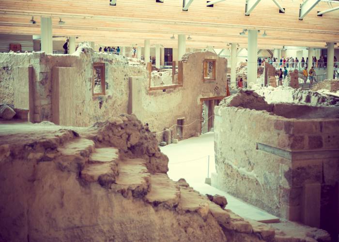 Things to do in Santorini in December akrotiri