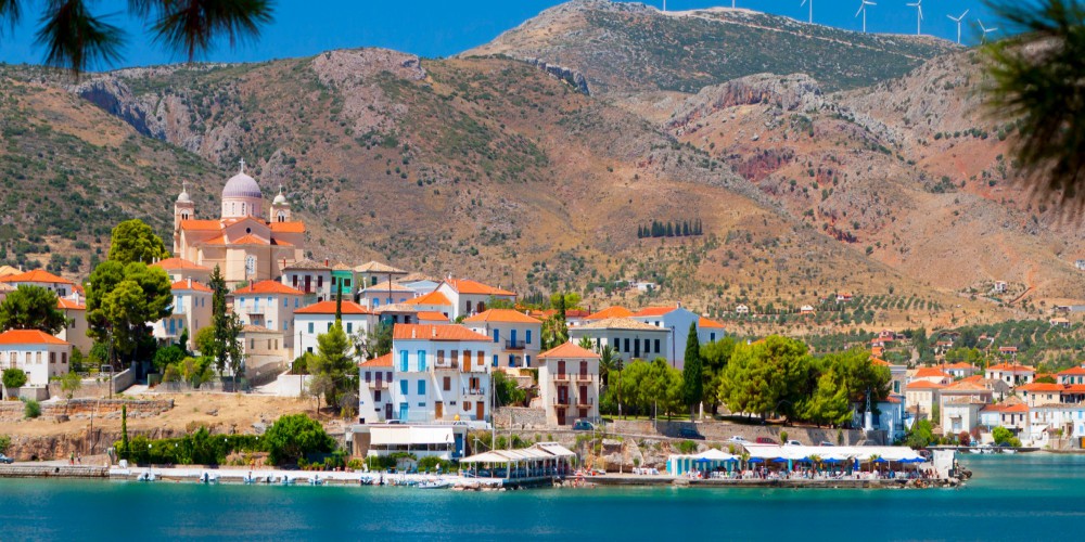 images/blog/images/Greece-travel-tips/Weather-in-Greece-in-January/greece-weather-in-january-Galaxidi-intro.jpg