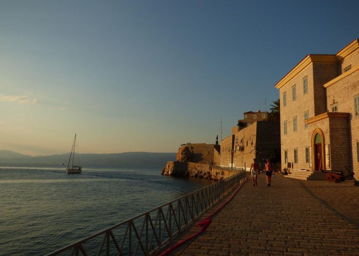 hellas hydra pixabay