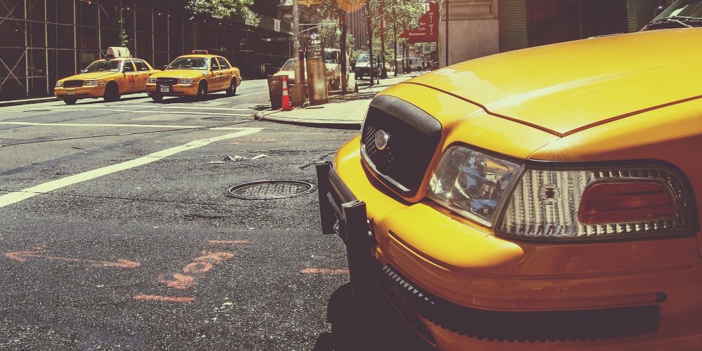 images/blog/images/Intro-Images/Greece-tips/taxi.jpg