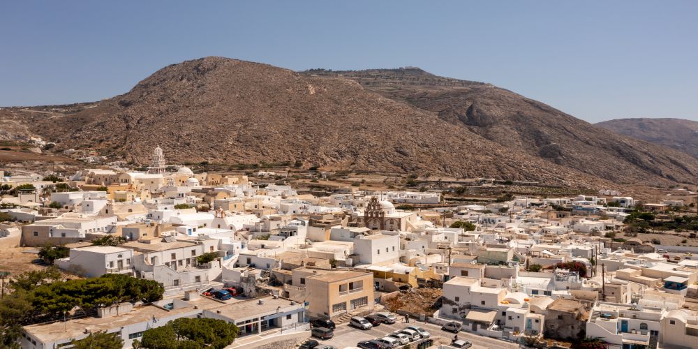 images/blog/images/Intro-Images/Santorini/how-many-days-do-ypou-need-in-santorini-emporio.jpg