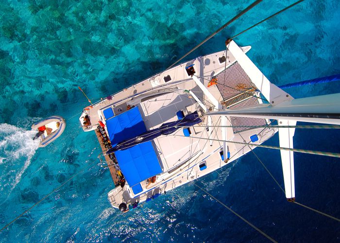 catamaran sailing