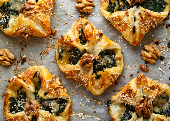 spanakopitakia zi3000 shutterstock